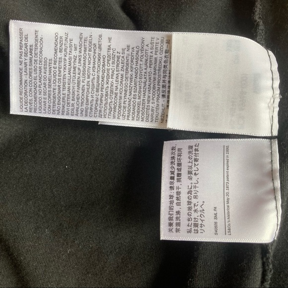 Levi’s Black & Yellow Graphic Tank Long Medium - Picture 5 of 7